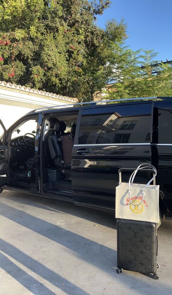 VIP Transfer Vehicle 7